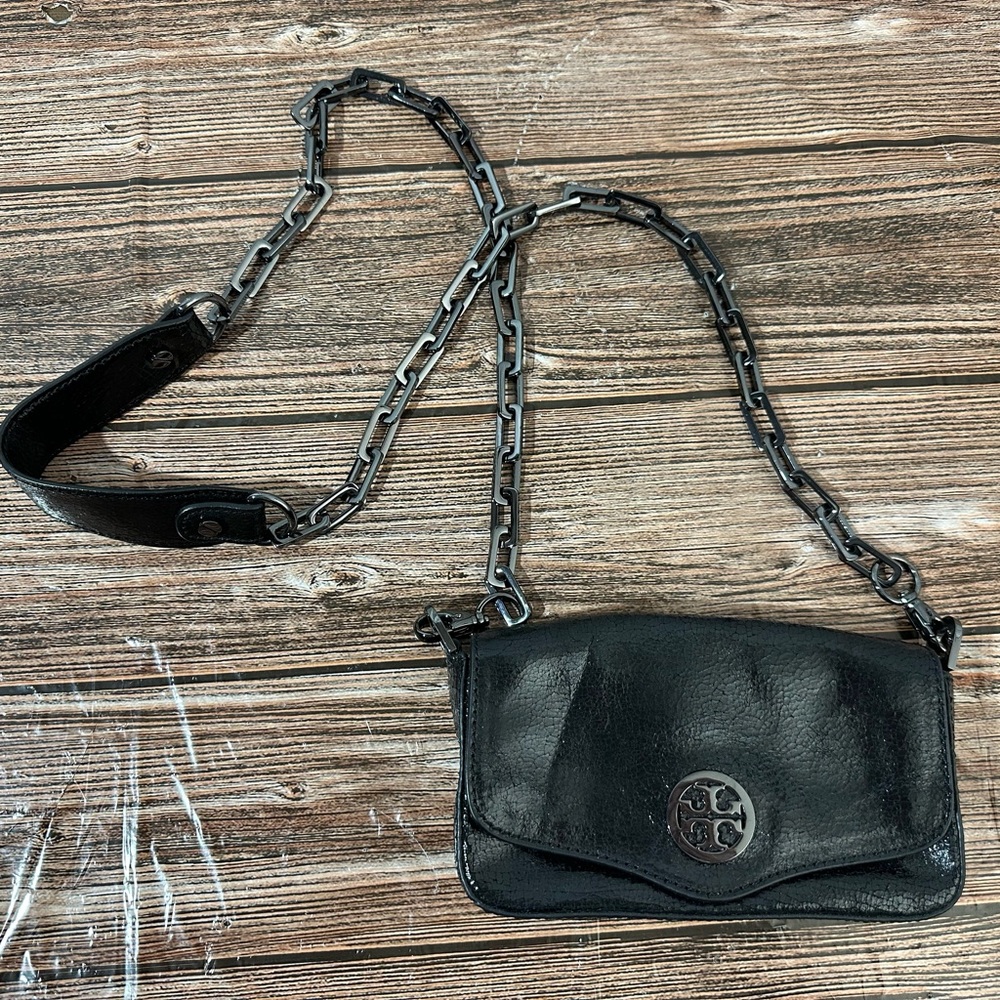 Tory Burch Small Black Leather Crossbody Bag Chain Strap Shimmery | SKU AC0002